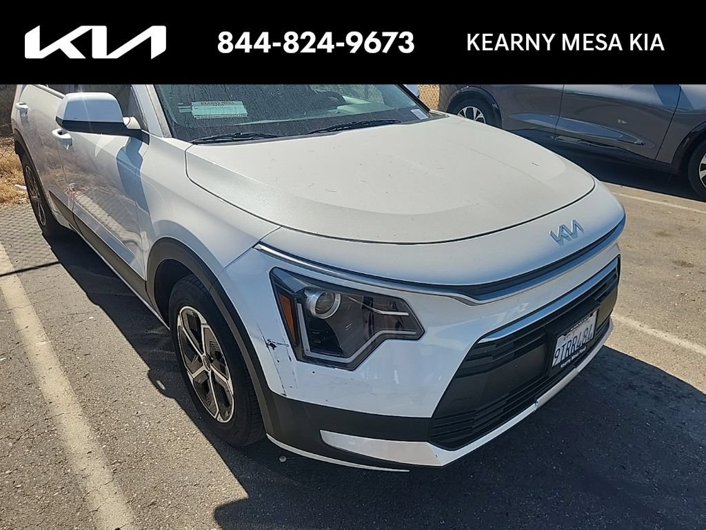 Certified 2025 Kia Niro LX