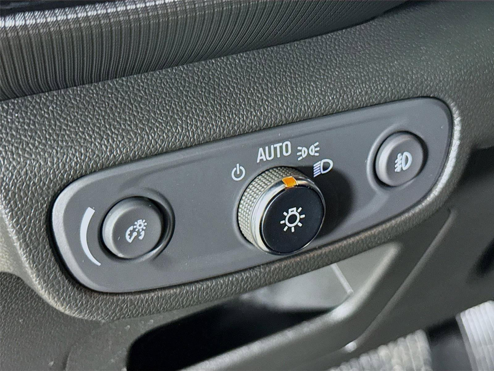 Used 2023 Chevrolet TrailBlazer LT image 12