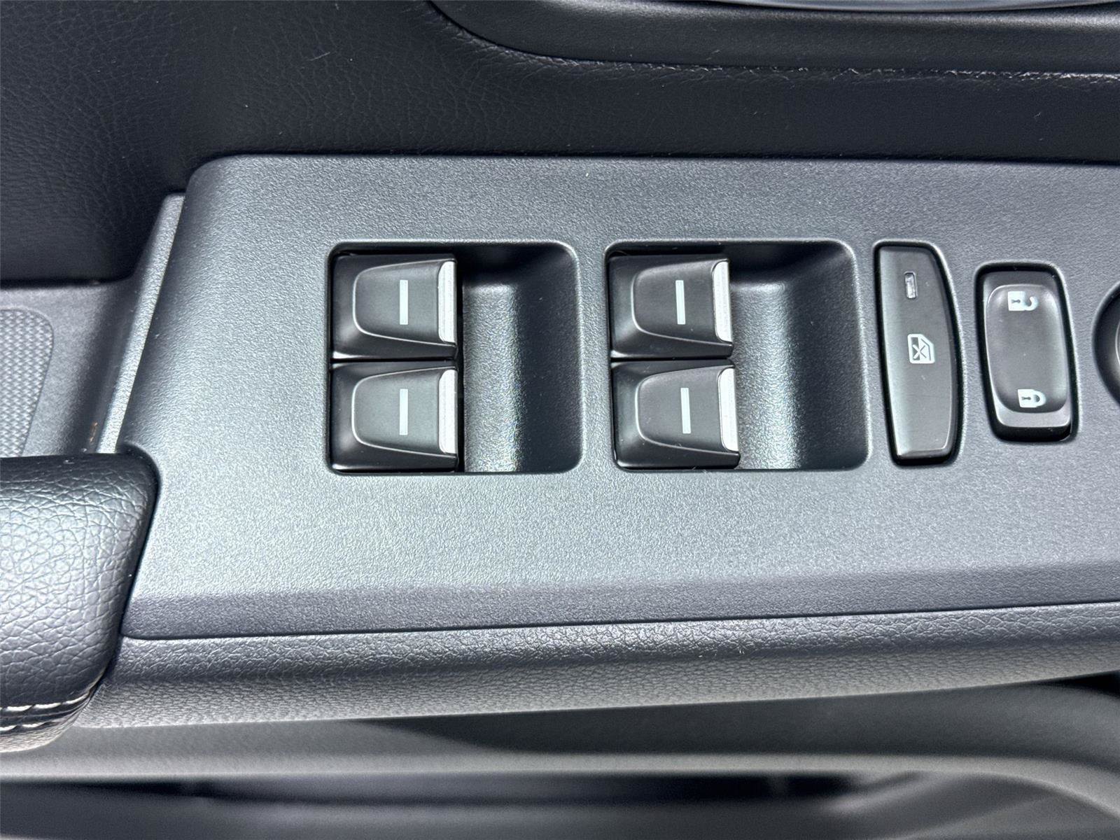 Certified 2025 Honda Pilot EX-L image 12