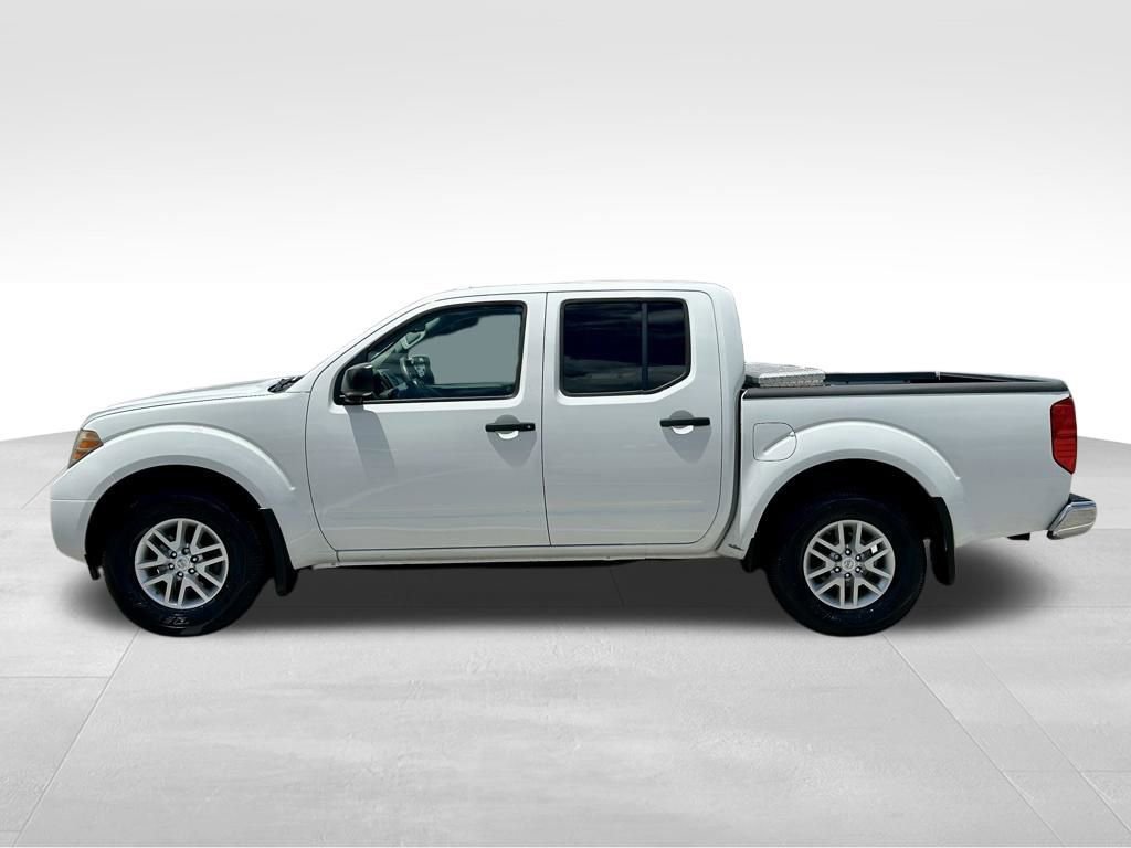 Used 2017 Nissan Frontier SV w/ SV Value Truck Package RWD image 9