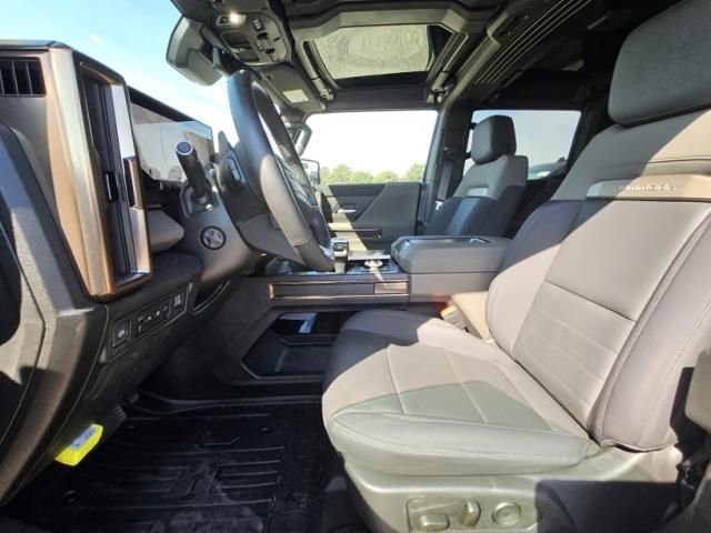 Certified 2025 GMC Hummer EV 2X AWD/4WD image 9