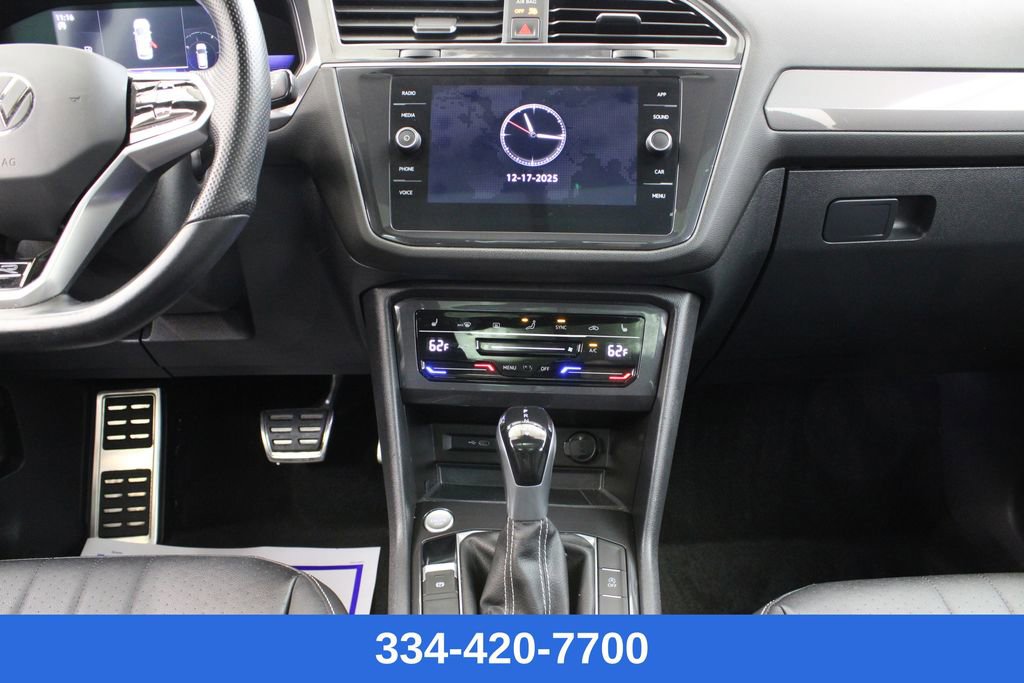 Certified 2023 Volkswagen Tiguan SE R-Line image 21