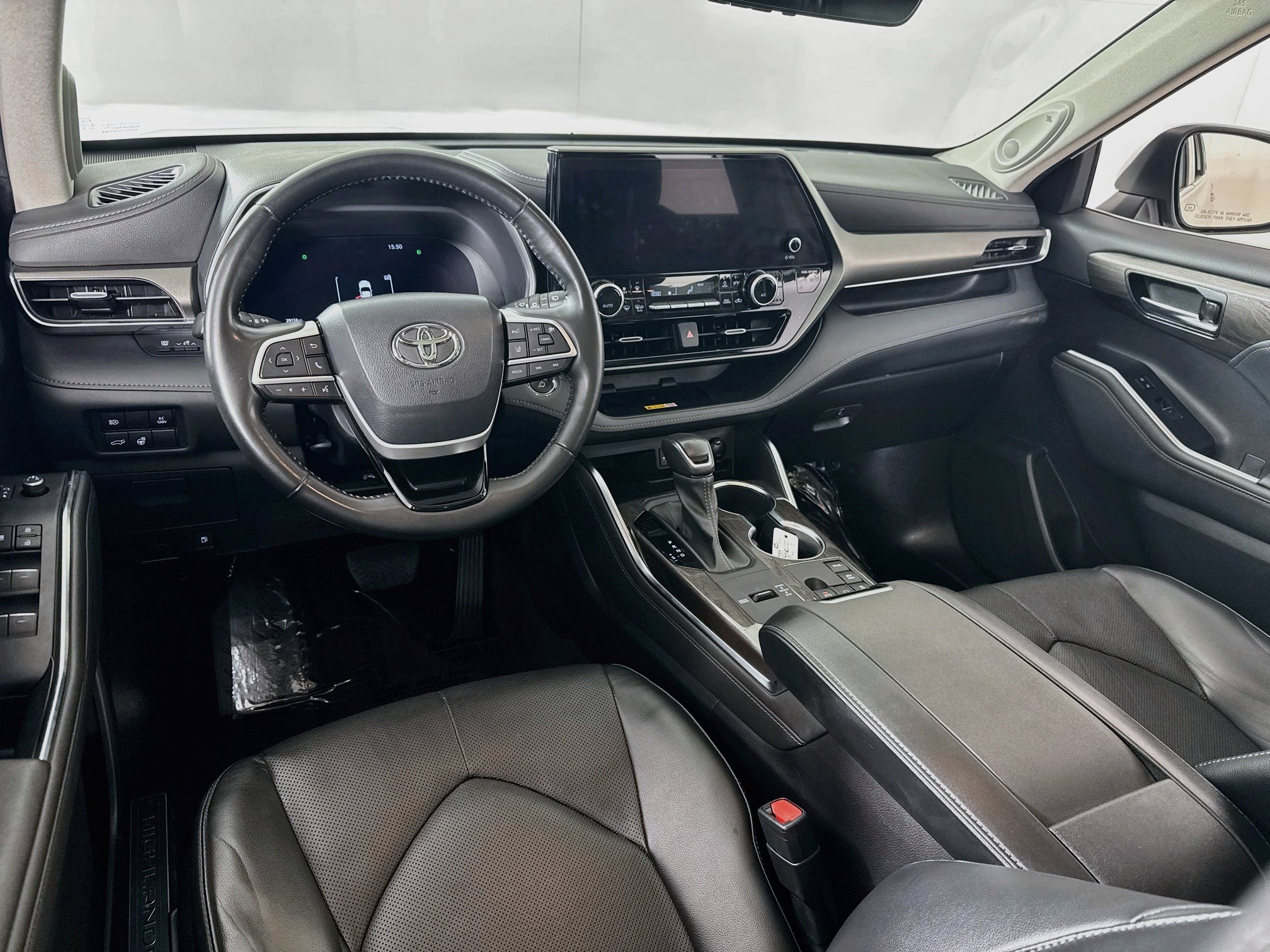 Used 2023 Toyota Highlander Limited AWD/4WD image 19