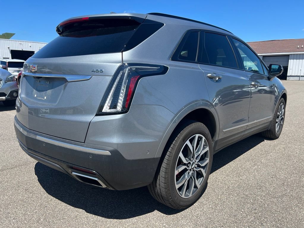 Used 2024 Cadillac XT5 Sportv w/ Technology Package AWD/4WD image 6