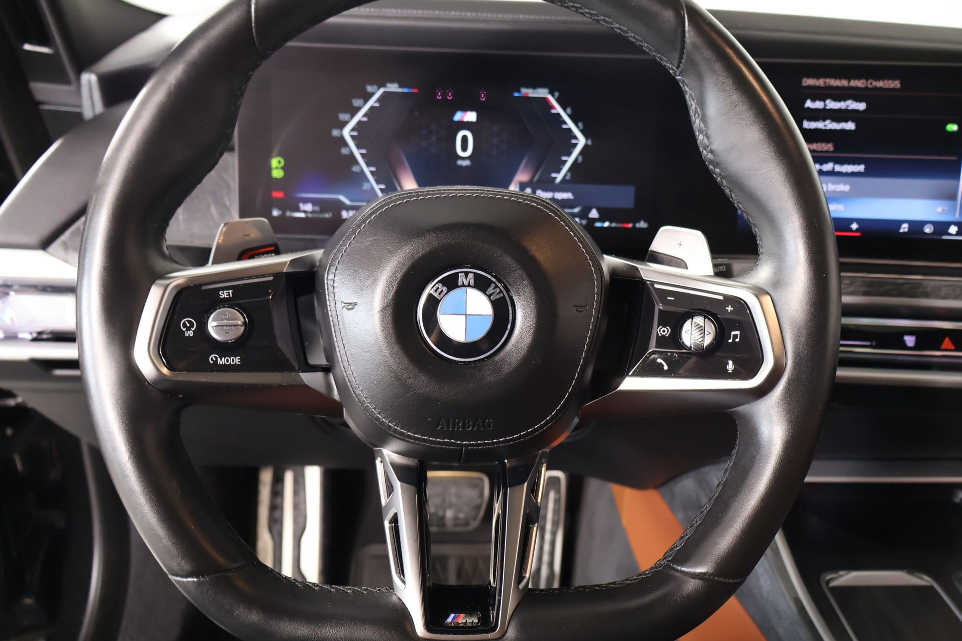 Used 2023 BMW 760i xDrive w/ Luxury Rear Seating Package AWD/4WD image 3