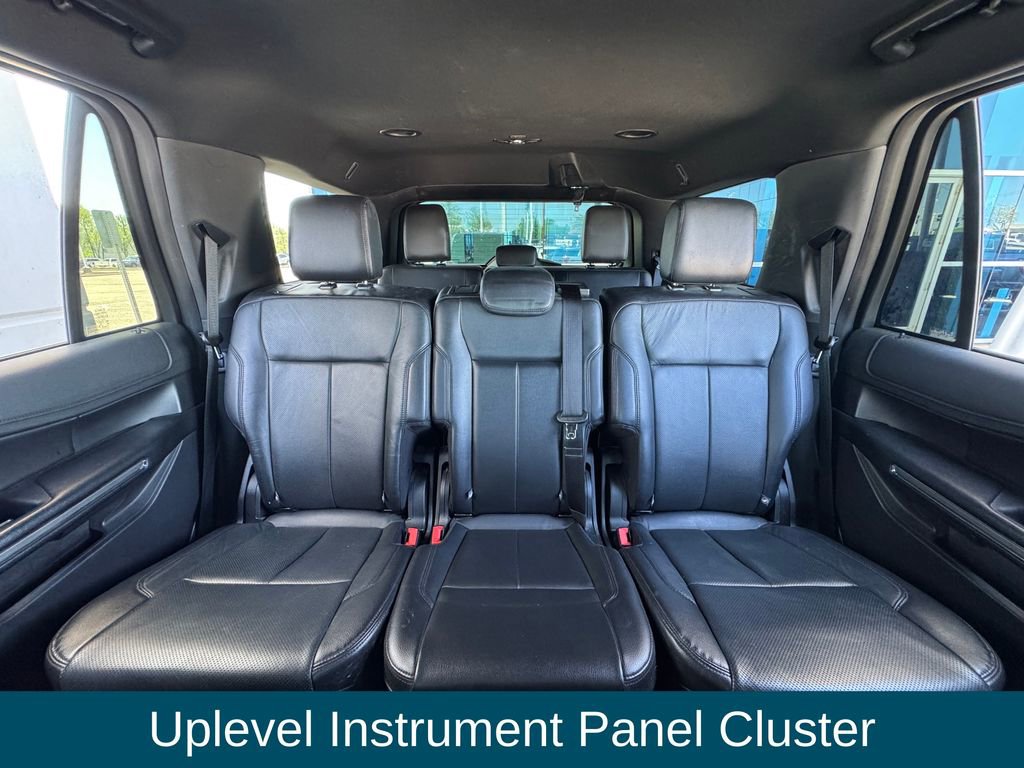 Used 2018 Ford Expedition XLT w/ Equipment Group 202A AWD/4WD image 27