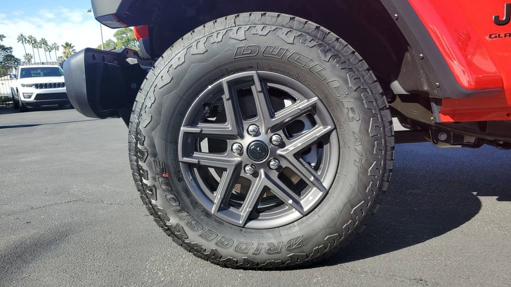 New 2026 Jeep Gladiator Sport image 7