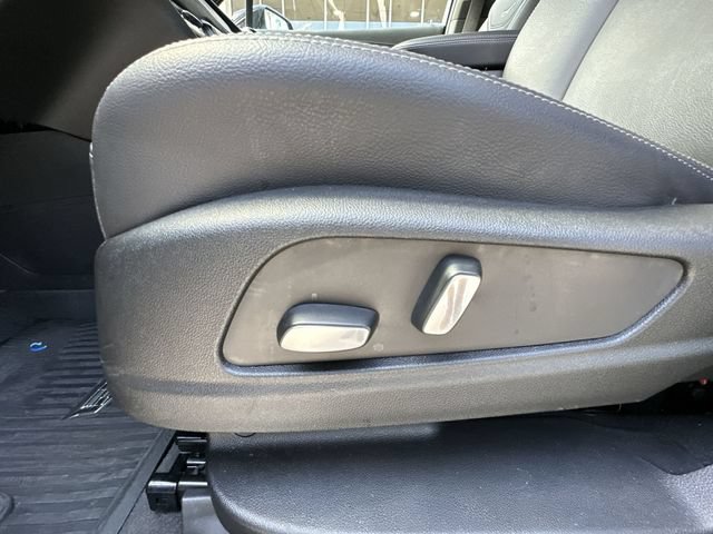 Certified 2023 Cadillac XT5 Luxury w/ LPO, Floor Liner Package FWD image 20