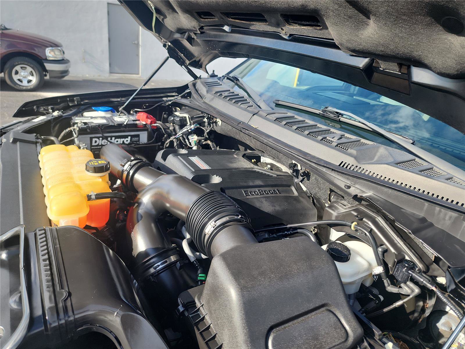 Used 2018 Ford F150 Raptor w/ Equipment Group 802A Luxury AWD/4WD image 33