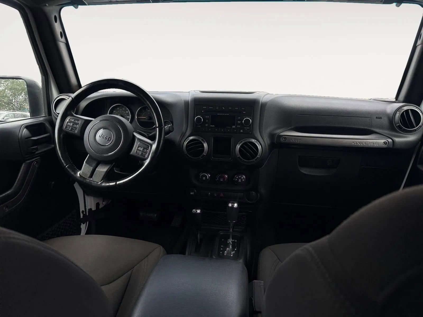 Used 2018 Jeep Wrangler Unlimited Sport AWD/4WD image 12