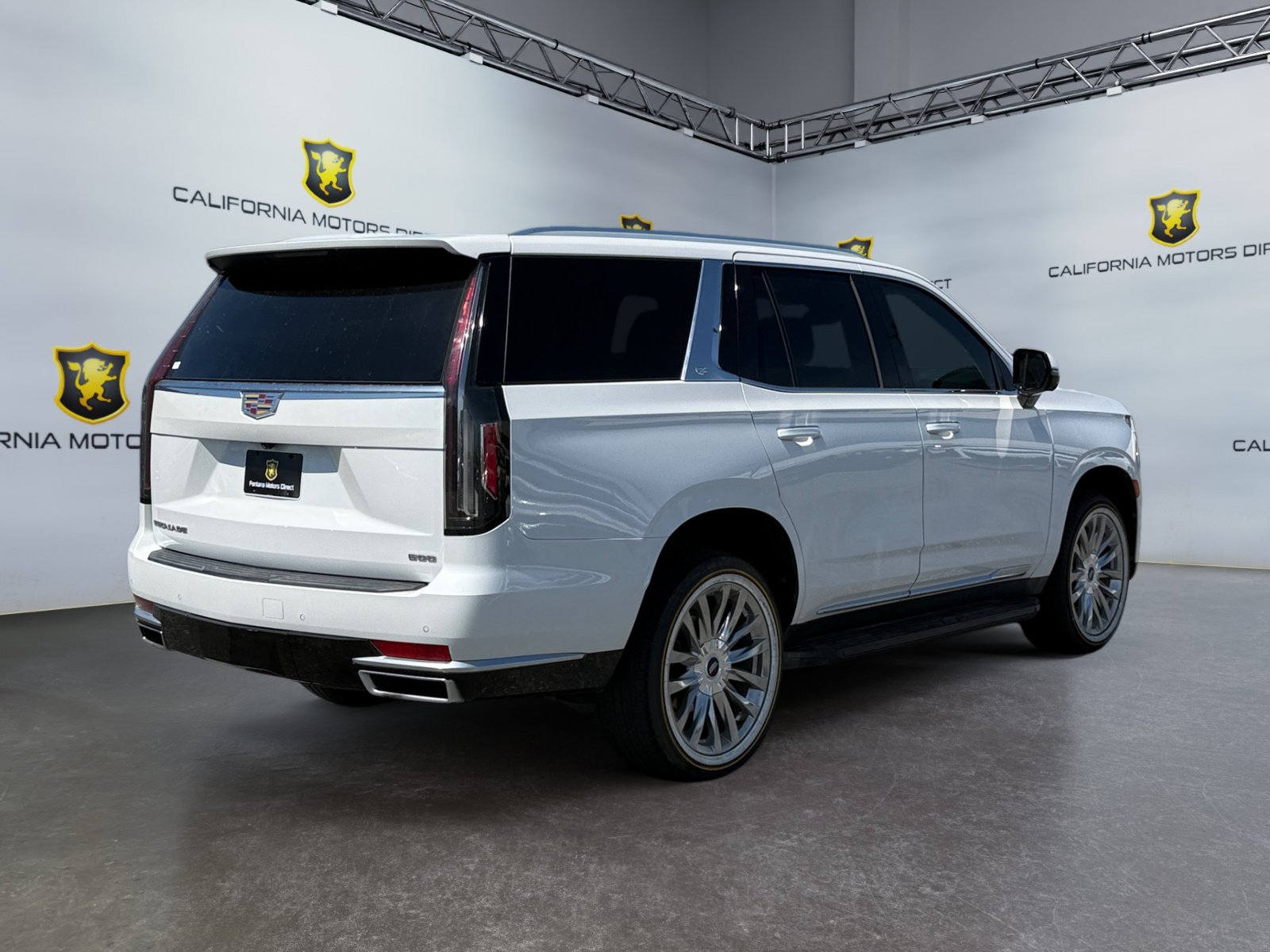 Used 2022 Cadillac Escalade Luxury RWD image 5
