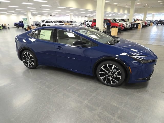 New 2026 Toyota Prius Plug-In Hybrid FWD image 6