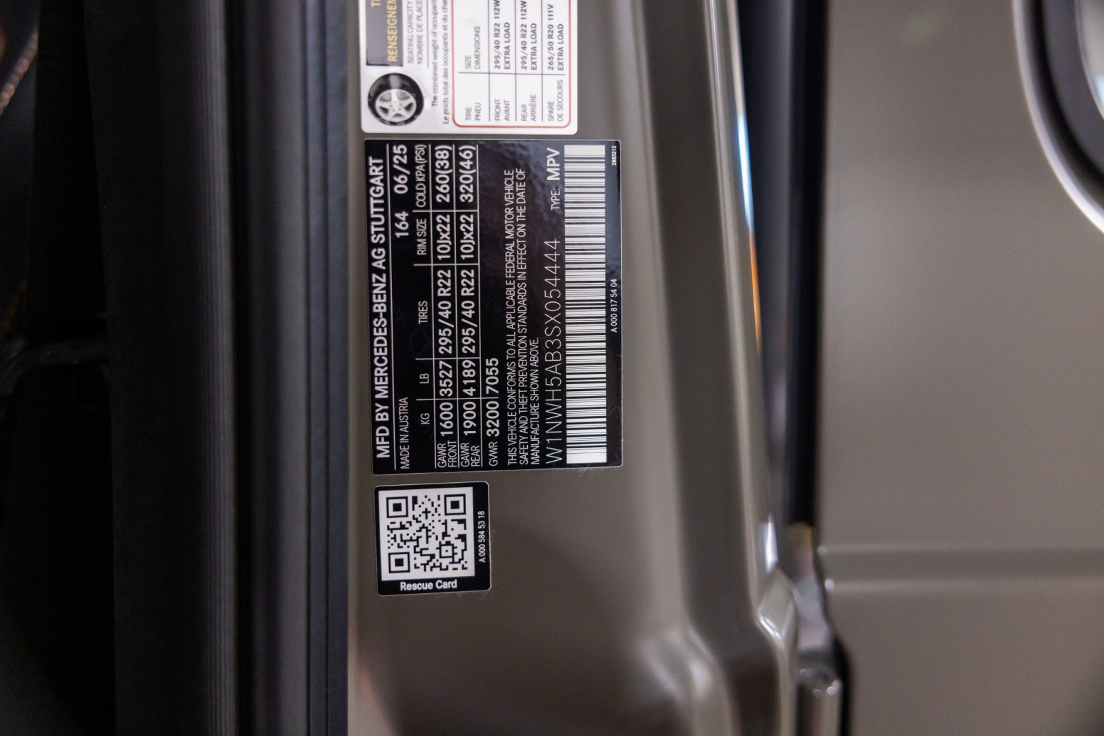 Used 2025 Mercedes-Benz G 63 AMG 4MATIC w/ Night Package Magno image 47