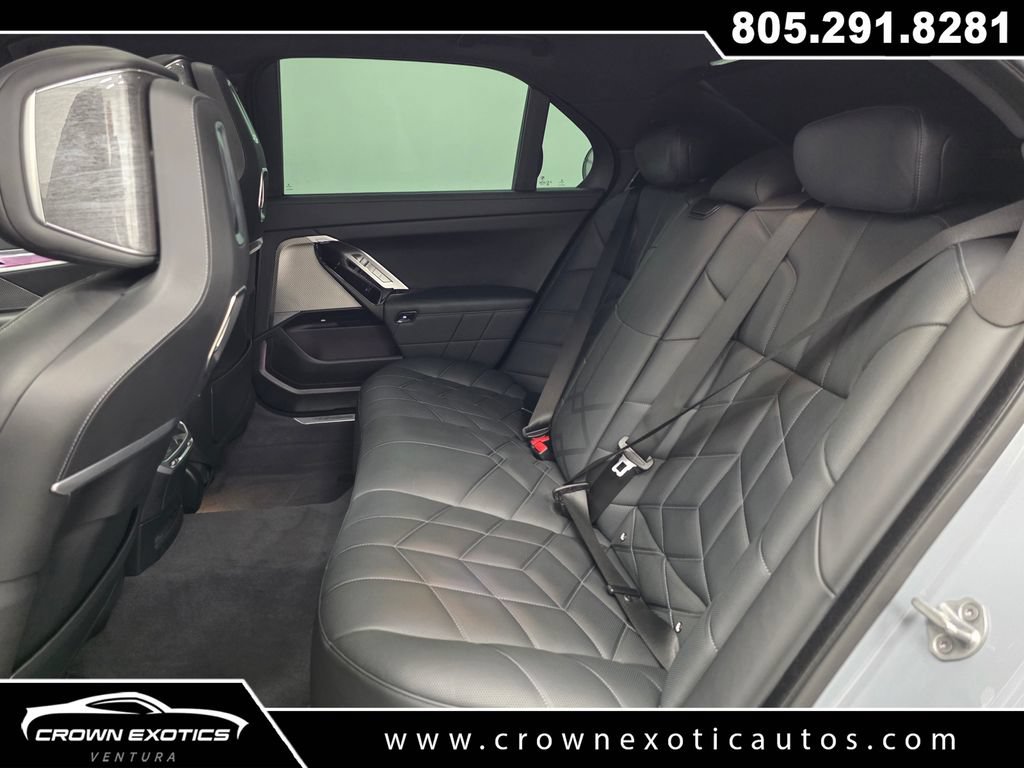 Used 2023 BMW 760i xDrive w/ Executive Package AWD/4WD image 24