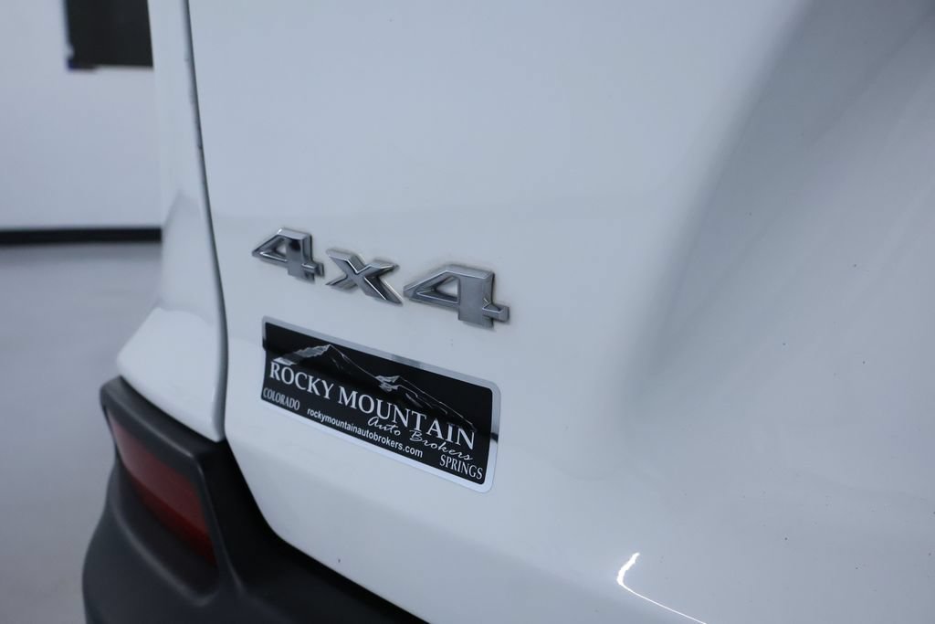 Used 2021 Jeep Cherokee Limited w/ Elite Package AWD/4WD image 12