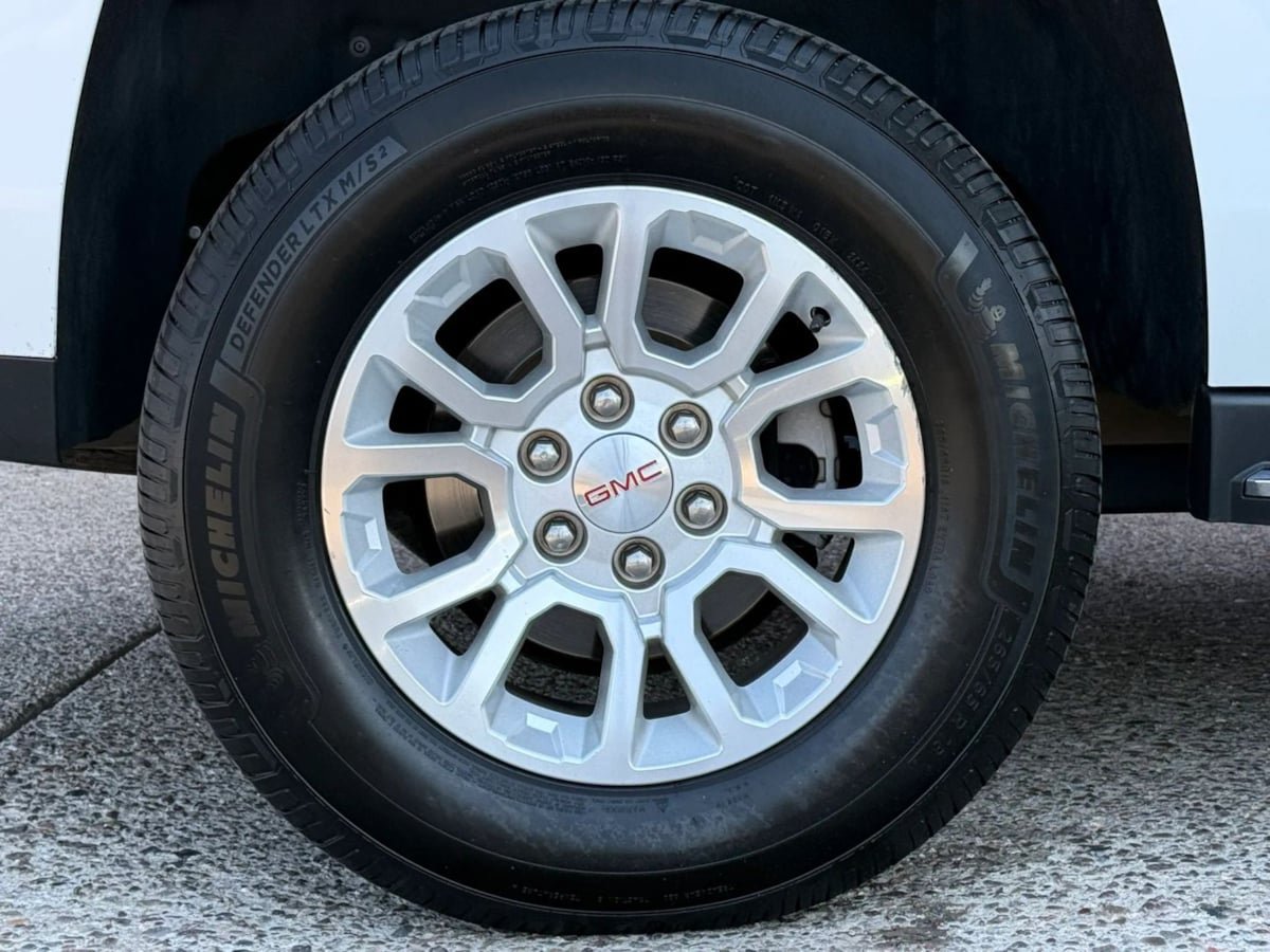 Used 2018 GMC Yukon SLE w/ Convenience Package RWD image 25
