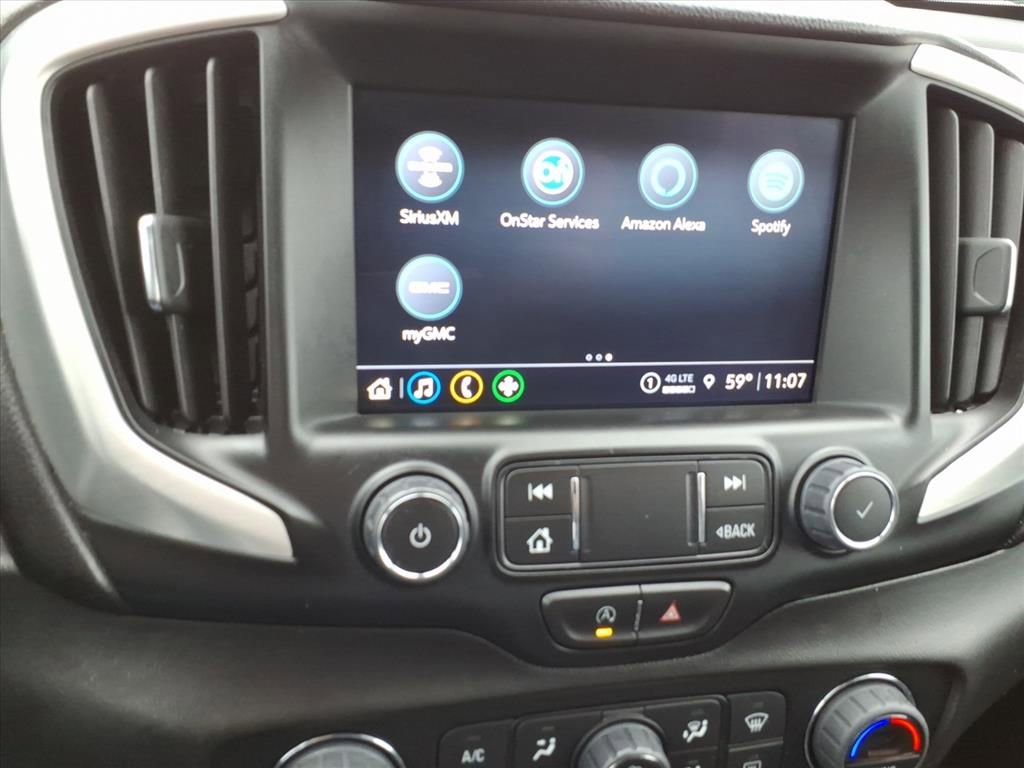 Used 2024 GMC Terrain SLT image 18