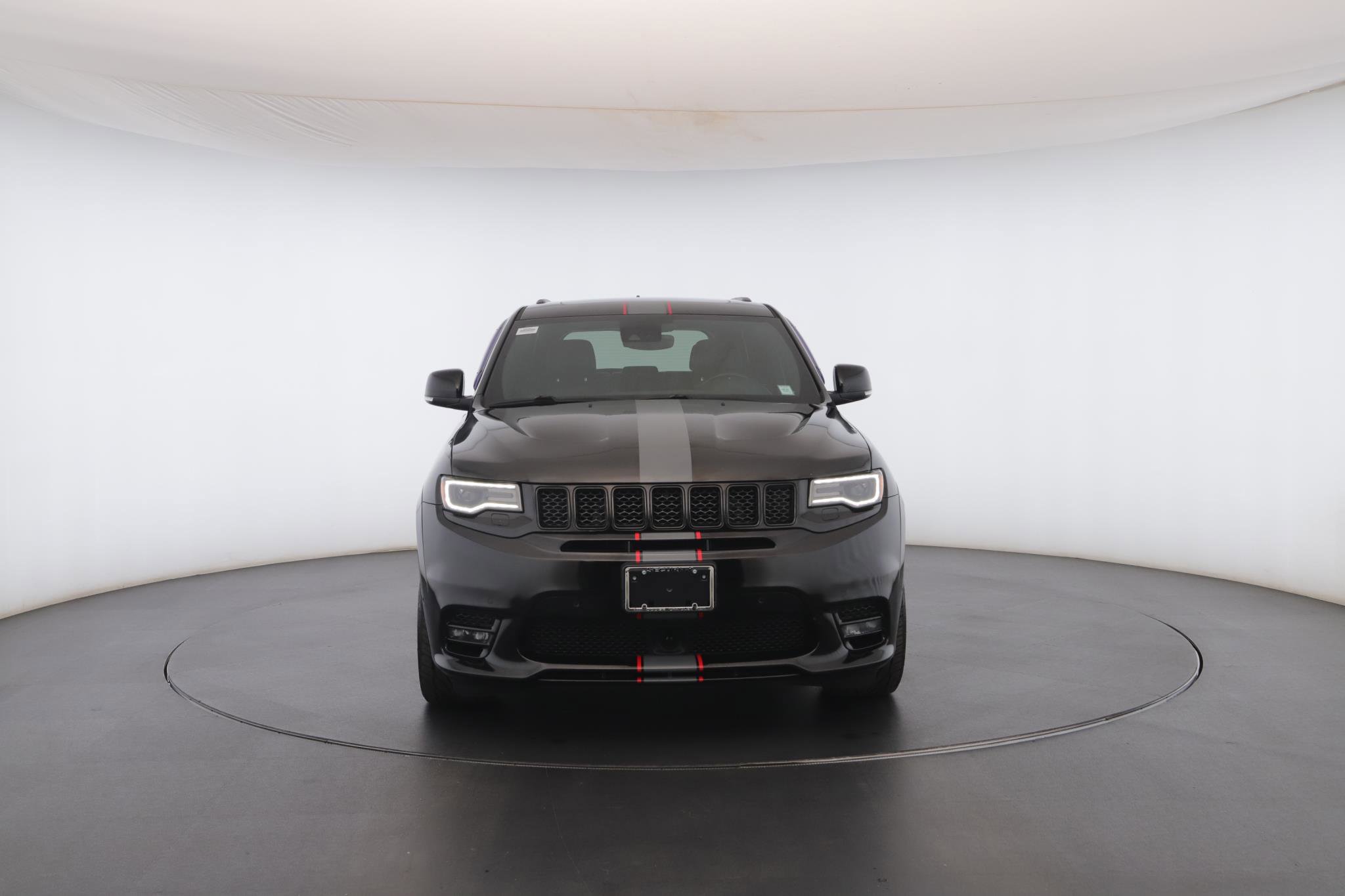Used 2018 Jeep Grand Cherokee SRT image 24