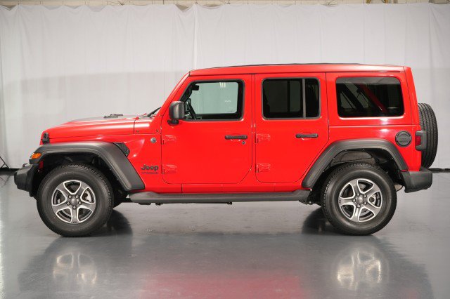 Used 2022 Jeep Wrangler Unlimited Sport w/ Sun And Sound Package AWD/4WD image 3