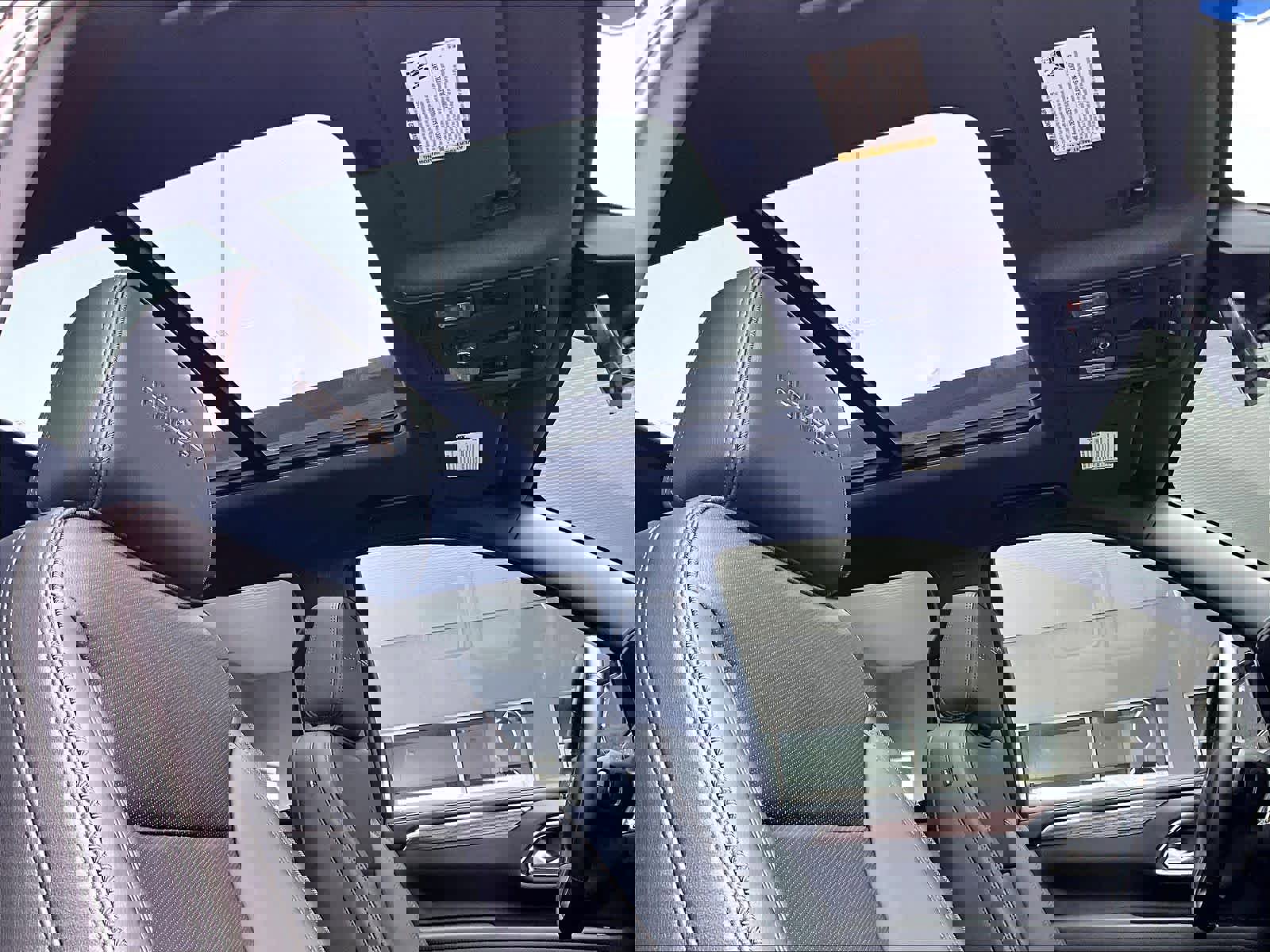 Used 2024 Chevrolet Suburban High Country image 23