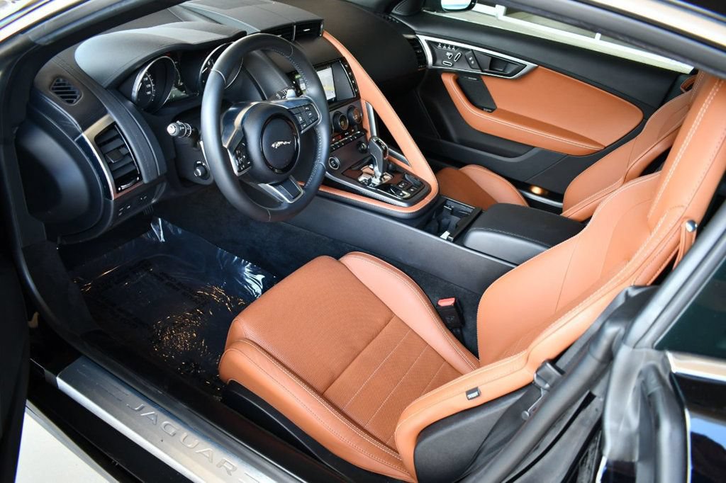 Used 2018 Jaguar F-TYPE Coupe RWD image 36