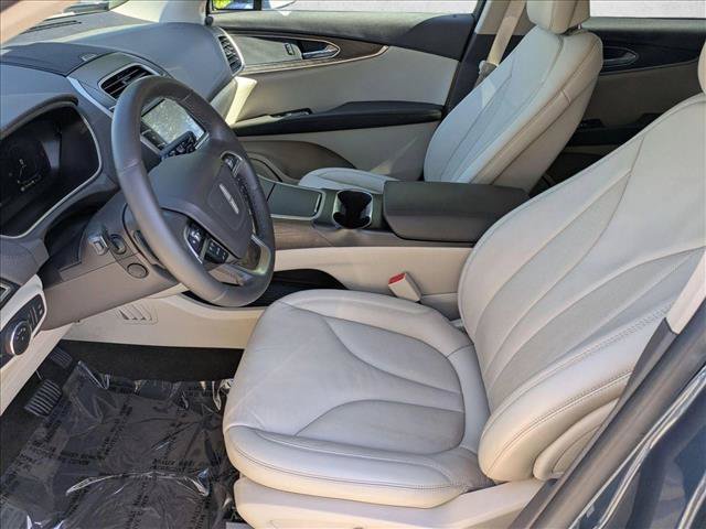 Used 2019 Lincoln Nautilus Select FWD image 16