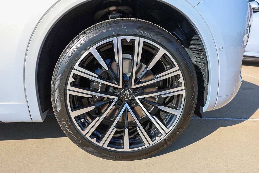 New 2025 Maserati Grecale Modena image 24