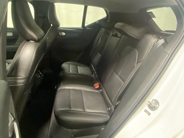 Used 2026 Volvo XC40 B5 Plus AWD/4WD image 13