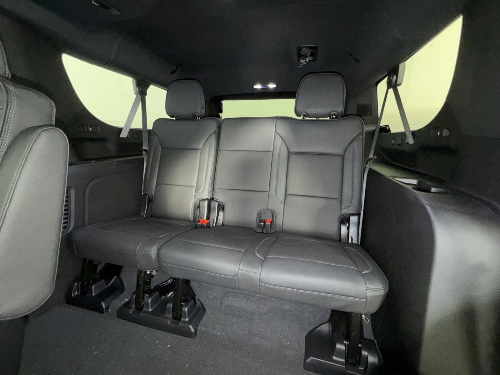 New 2026 GMC Yukon XL Denali w/ Denali Reserve Package image 26