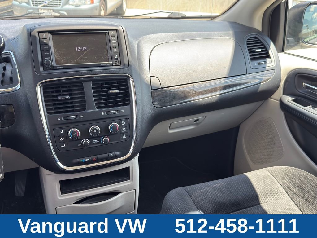 Used 2019 Dodge Grand Caravan SE FWD image 24