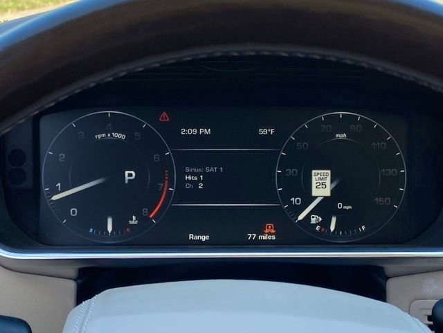 Used 2015 Land Rover Range Rover HSE image 22