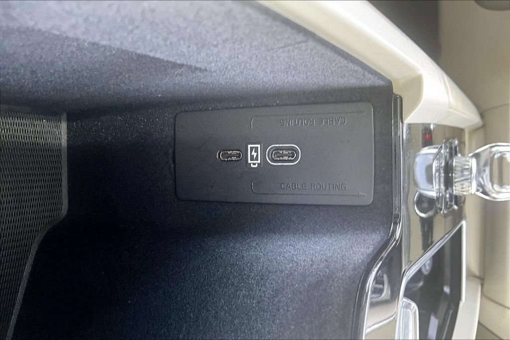 Certified 2026 Volvo XC60 B5 Ultra AWD/4WD image 34