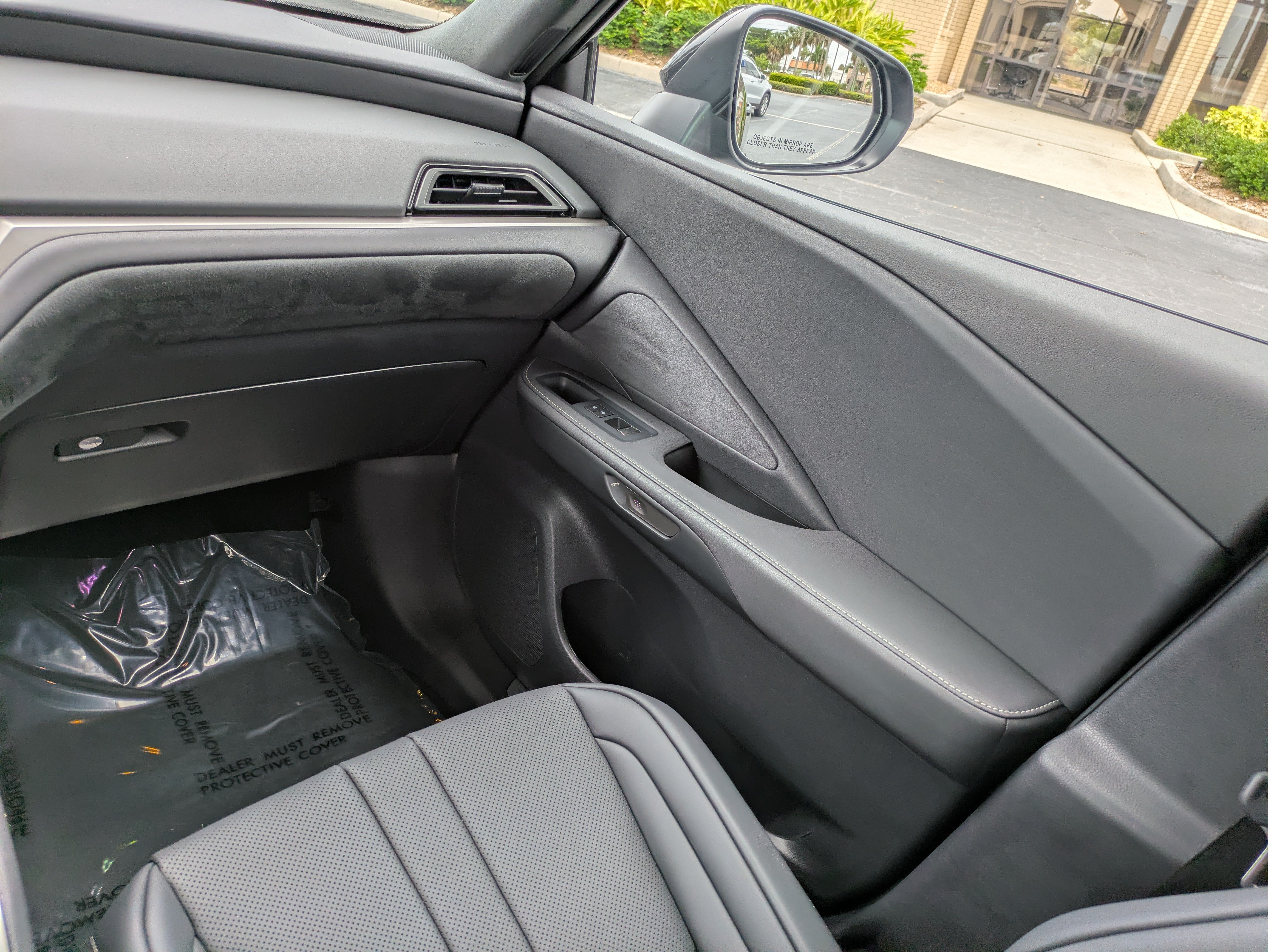 Used 2026 Lexus TX 500h AWD w/ Technology Package image 17