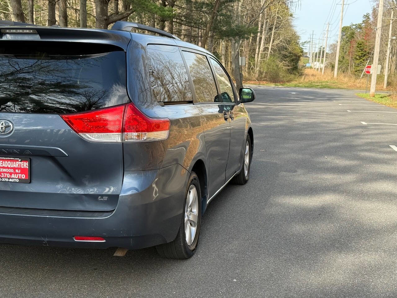 Used 2014 Toyota Sienna LE FWD image 6