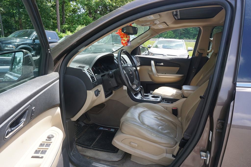 Used 2010 GMC Acadia SLT FWD image 2