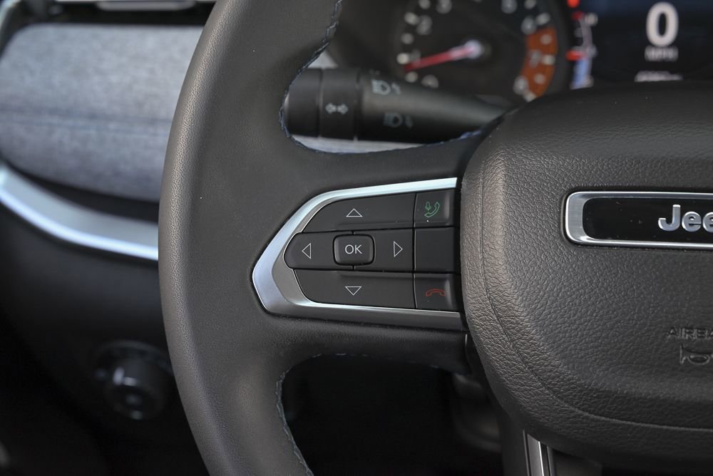 Used 2022 Jeep Compass Latitude image 17
