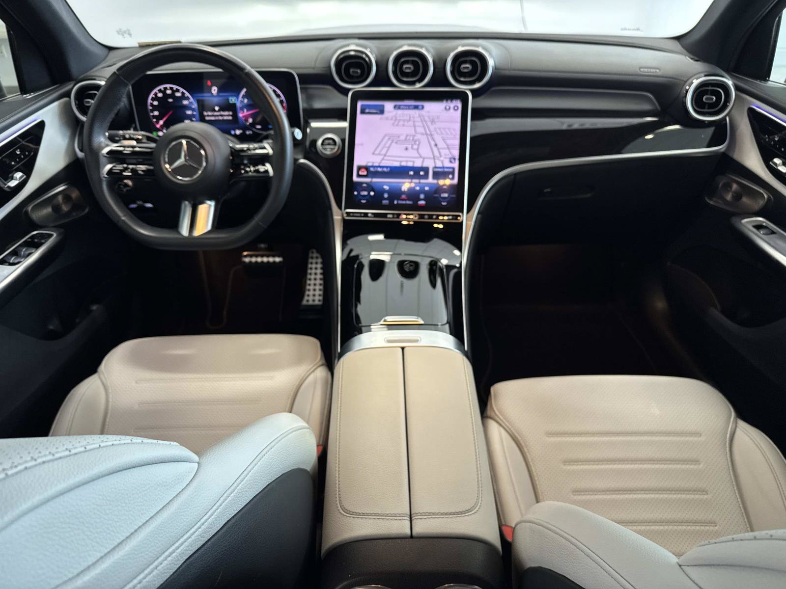 Certified 2024 Mercedes-Benz GLC 300 4MATIC w/ AMG Line image 8