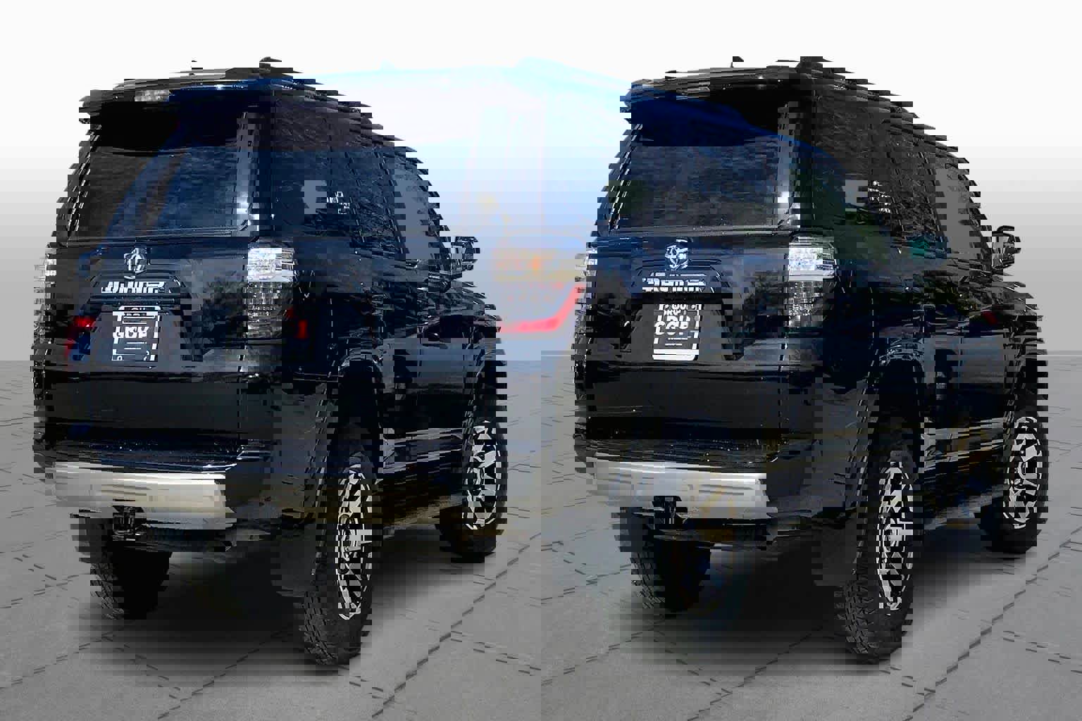 Used 2024 Toyota 4Runner TRD Off-Road image 13