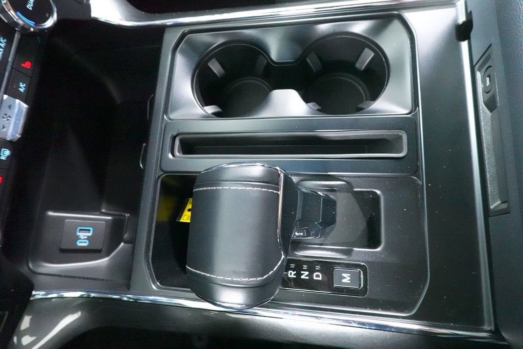 Used 2022 Ford F150 XLT w/ Equipment Group 302A High image 13