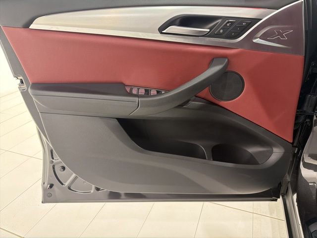 Certified 2023 BMW X4 xDrive30i w/ Premium Package image 10