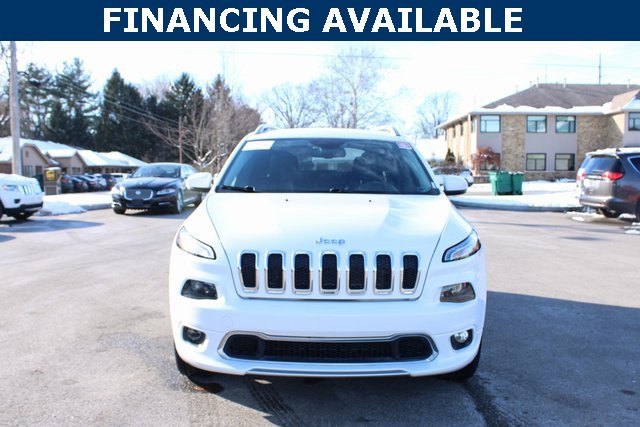 Used 2018 Jeep Cherokee Overland image 3