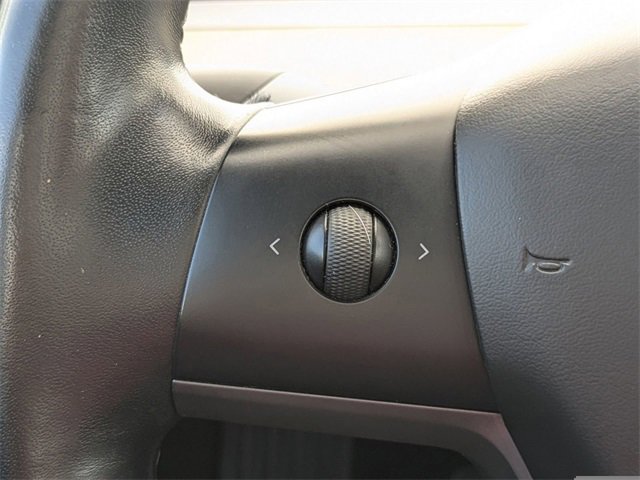 Used 2018 Tesla Model 3 Long Range image 25