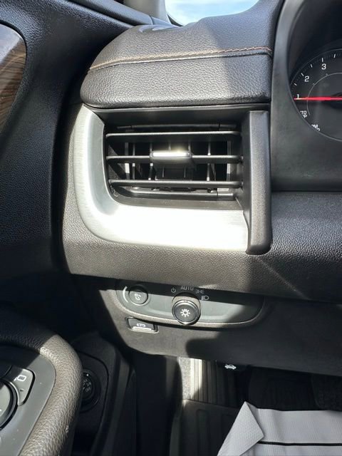 Used 2020 GMC Terrain SLE w/ Driver Convenience Package image 33