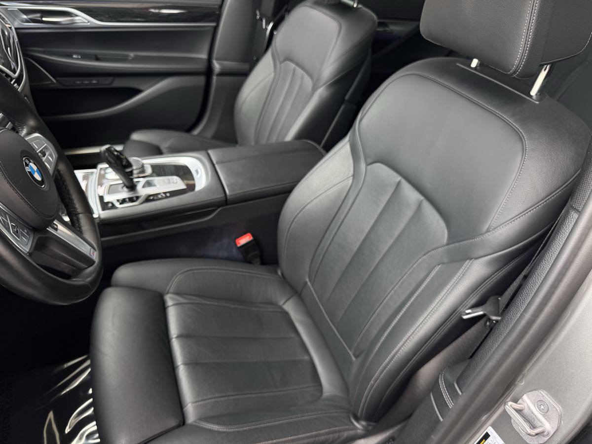 Used 2021 BMW 740i w/ M Sport Package image 17