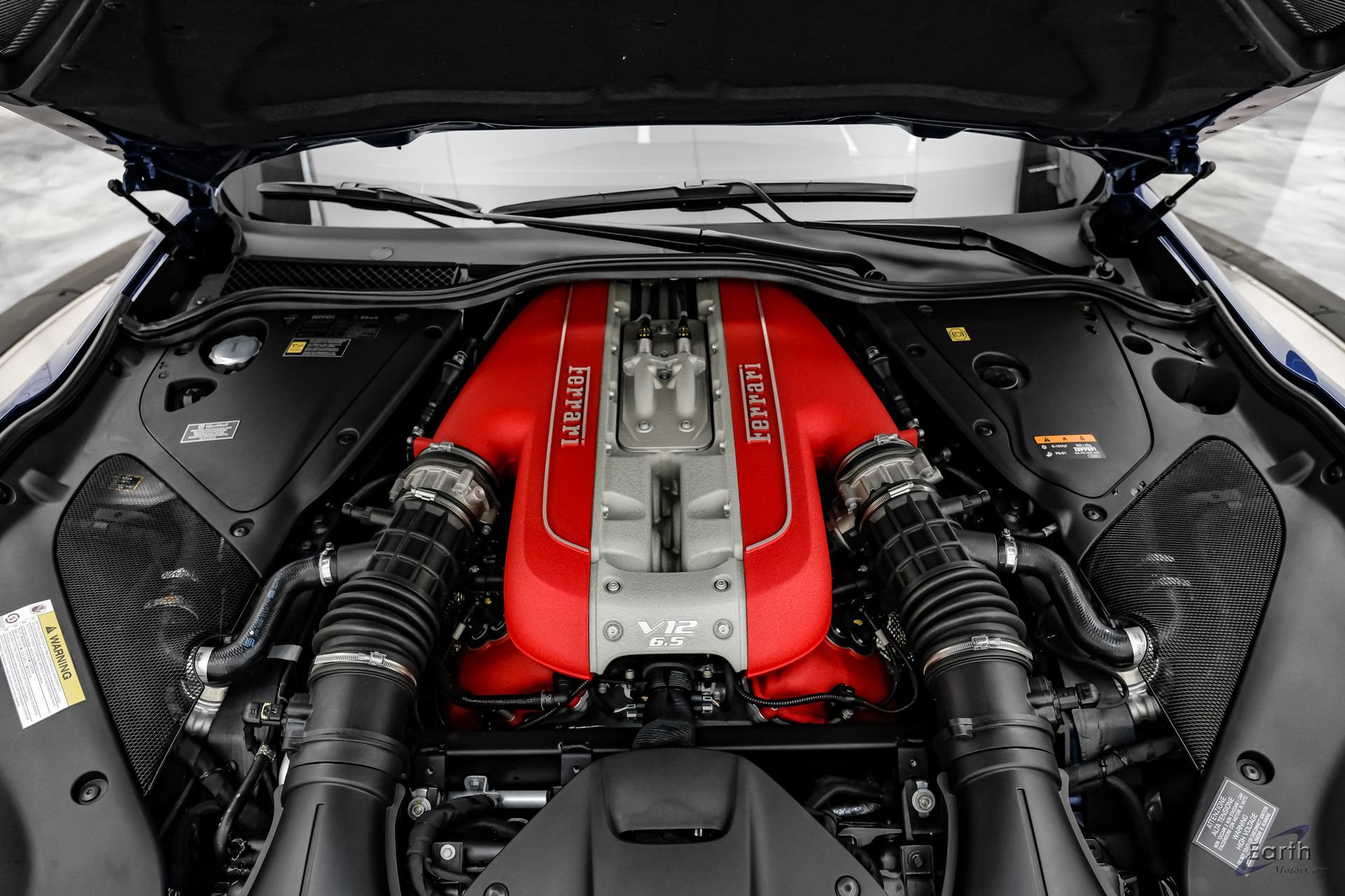Used 2022 Ferrari 812 GTS RWD image 4