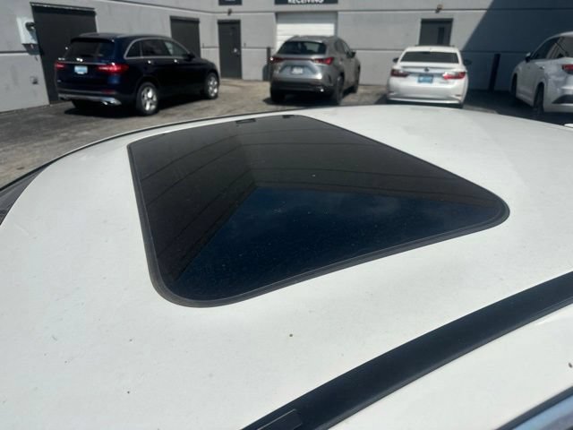 Used 2017 Mercedes-Benz E 300 4MATIC image 10