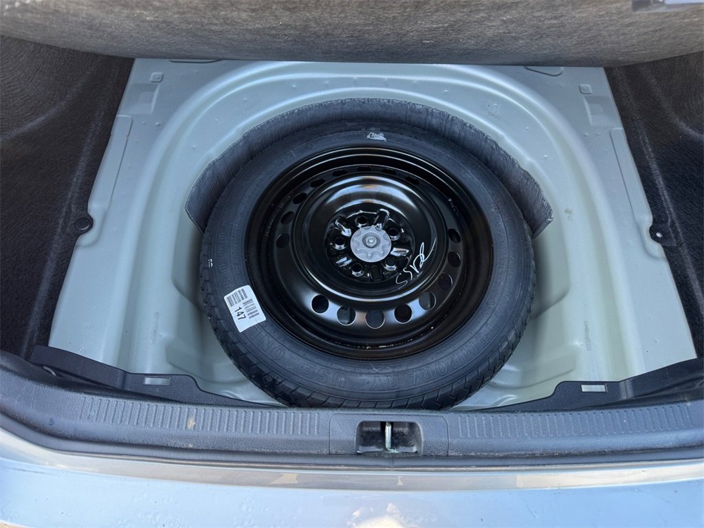 Used 2023 Toyota Camry SE image 16