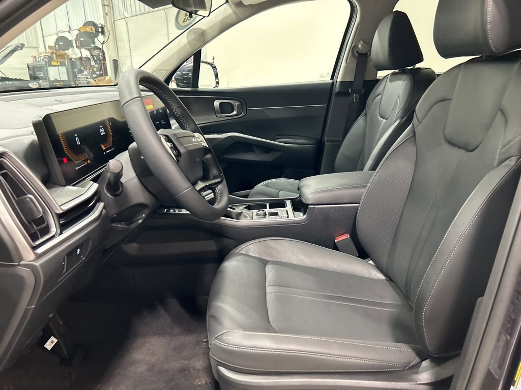 New 2026 Kia Sorento S image 9
