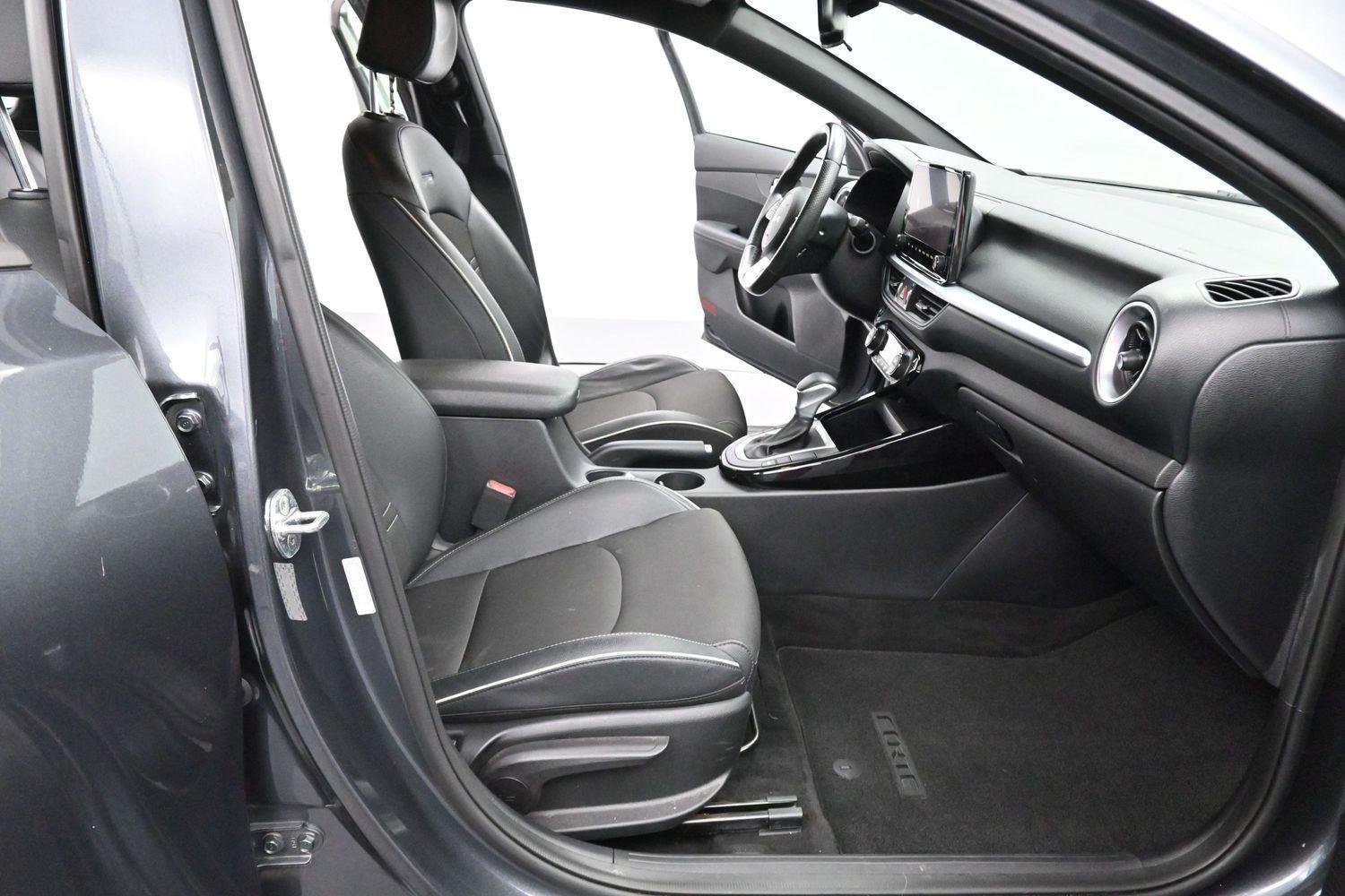 Used 2022 Kia Forte GT-Line FWD image 28