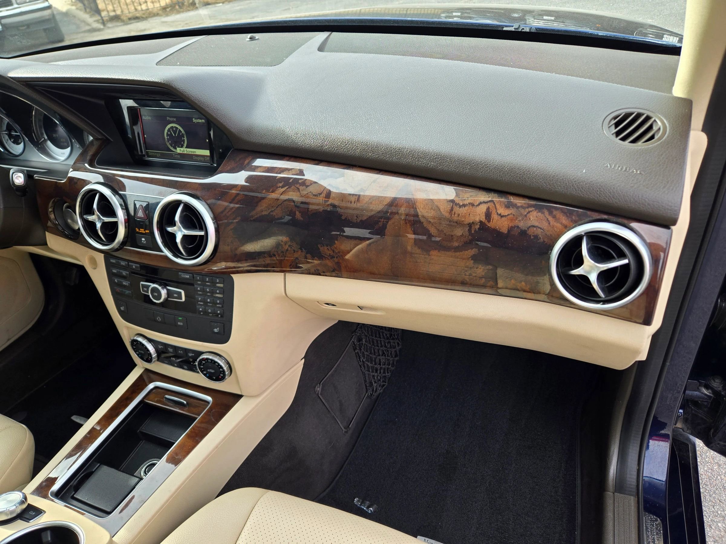 Used 2014 Mercedes-Benz GLK 350 4MATIC w/ Premium 1 Package image 65